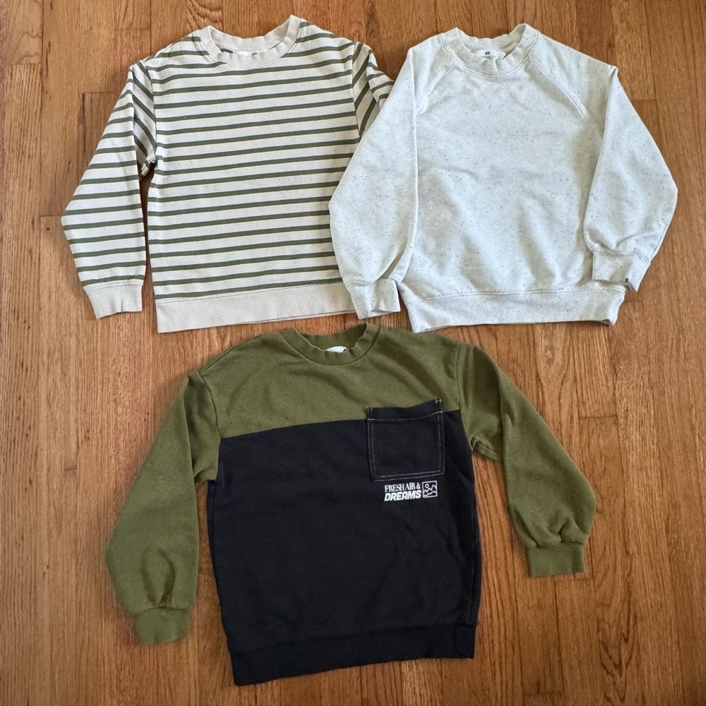Bundle of 3 long sleeve sweatshirts